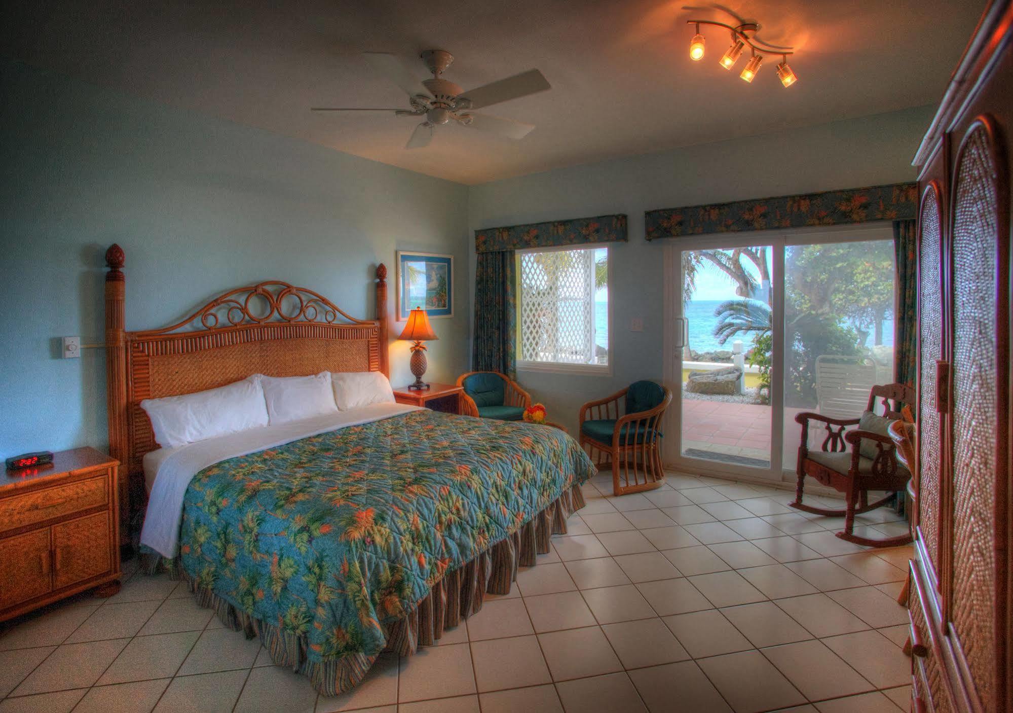 Tamarind Reef Resort Spa & Marina Christianted Bagian luar foto