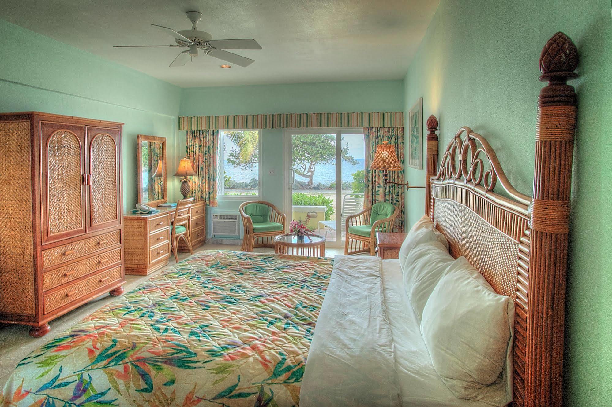 Tamarind Reef Resort Spa & Marina Christianted Bagian luar foto