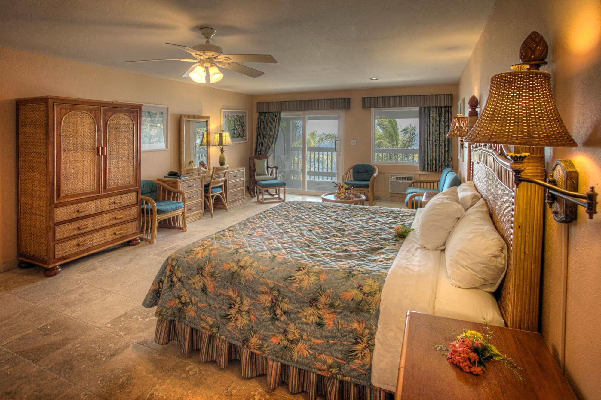 Tamarind Reef Resort Spa & Marina Christianted Bagian luar foto
