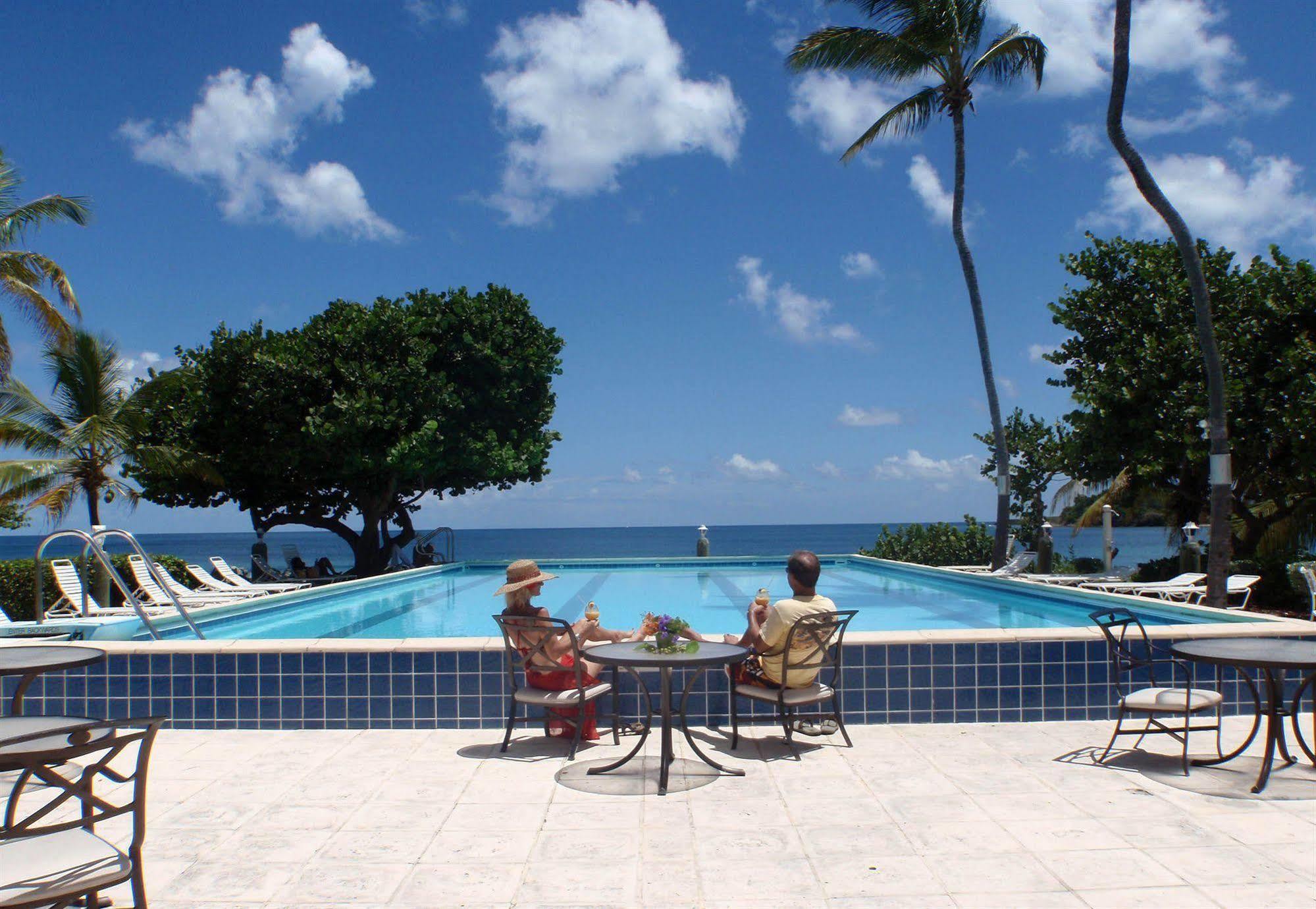 Tamarind Reef Resort Spa & Marina Christianted Bagian luar foto